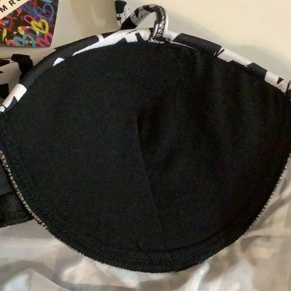 Glam rocks one piece graffiti print bodysuit with padded cups Size XL New - Picture 9 of 10